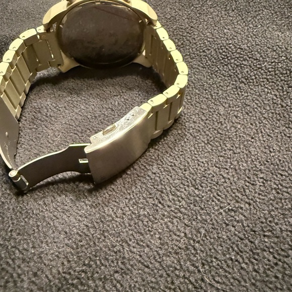 Gold Watch - Picture 3 of 4